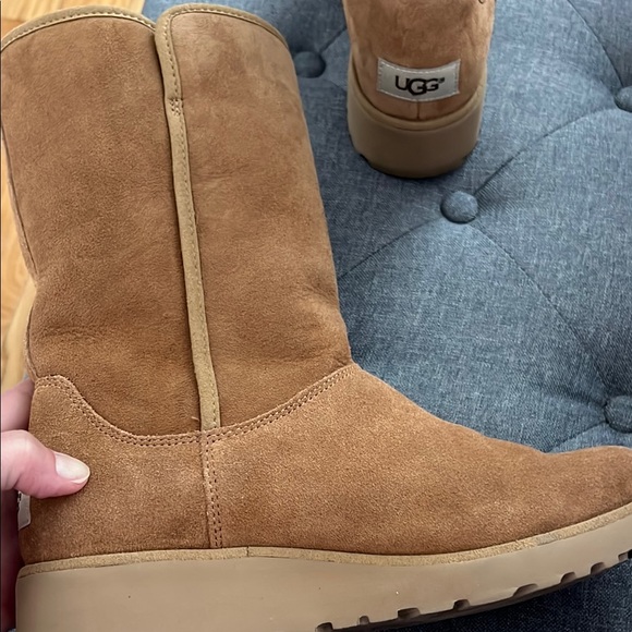 UGG Amie (Discontinued) Sheepskin Boots - Picture 8 of 16